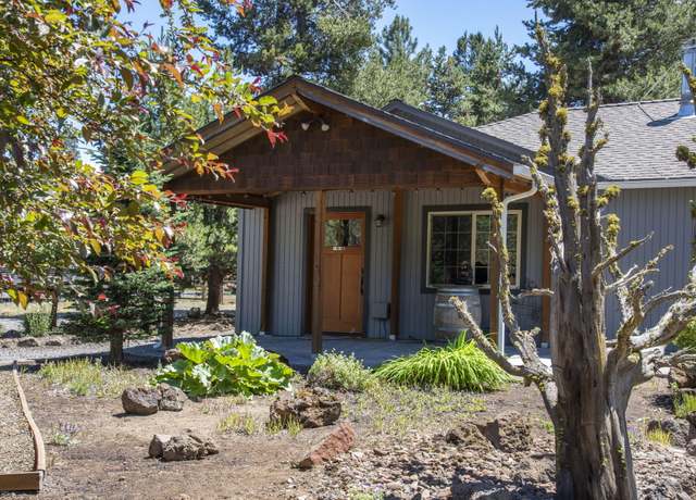 Property at 16111 Lava Dr, La Pine, OR 97739, 2 beds, 2 baths