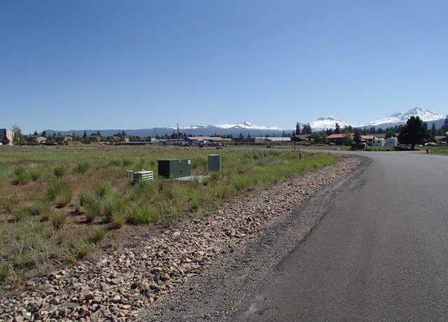 Property at 1052 N Jantzen Ln Lot 7, Sisters, OR 97759
