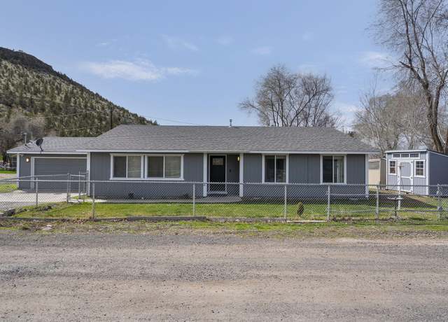 Property at 1901 SE Paulina Hwy, Prineville, OR 97754, 3 beds, 2 baths