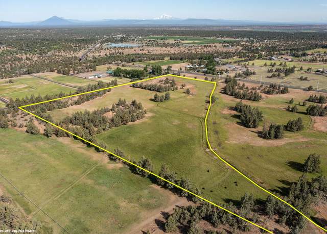 Property at 580 SW 67th St, Redmond, OR 97756