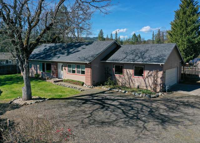 Property at 551 Alpine Ave, Shady Cove, OR 97539, 3 beds, 2 baths
