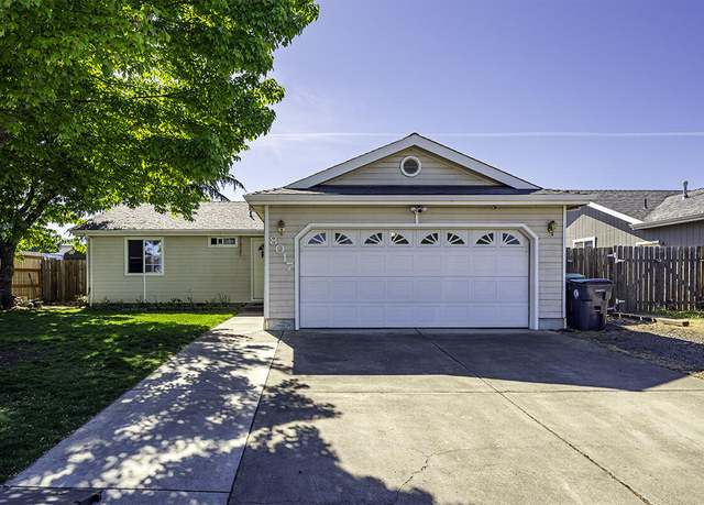 Property at 8017 Thunderhead Ave, White City, OR 97503, 2 beds, 1 bath
