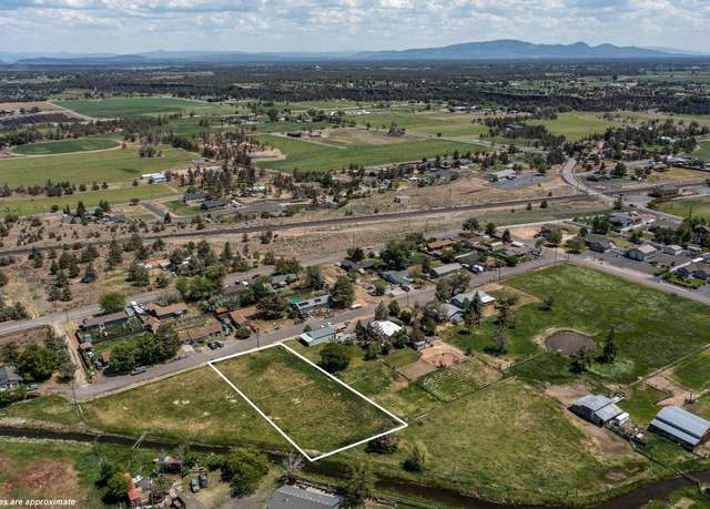 Property at 15th St Unit B, Terrebonne, OR 97760