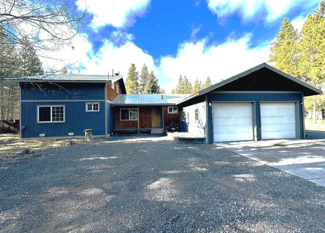 Property at 52655 Center Dr, La Pine, OR 97739, 3 beds, 2.5 baths
