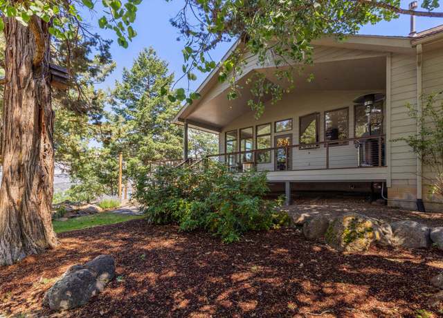 Property at 10509 Waxwing Ct, Klamath Falls, OR 97601, 3 beds, 2 baths