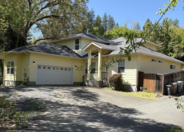 Property at 1313 NW Bellevue Pl, Grants Pass, OR 97526, 5 beds, 3 baths