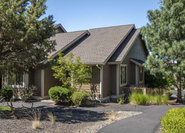 Property at 10681 Village Loop, Redmond, OR 97756, 2 beds, 2 baths