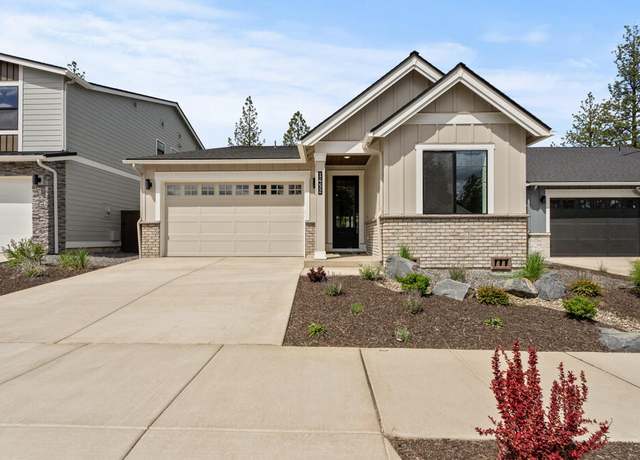 Property at 1452 NW Ochoa Dr, Bend, OR 97703, 3 beds, 2.5 baths