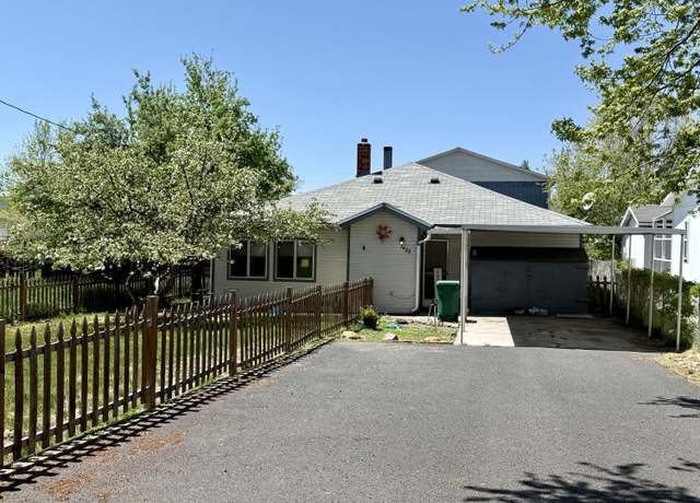 Property at 3428 Chelsea St, Klamath Falls, OR 97601, 4 beds, 2.5 baths