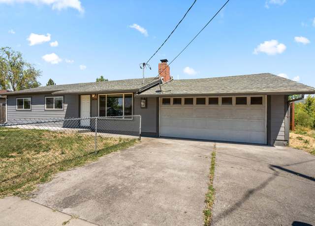 Property at 2424 Crater Lake Ave, Medford, OR 97504, 3 beds, 1 bath
