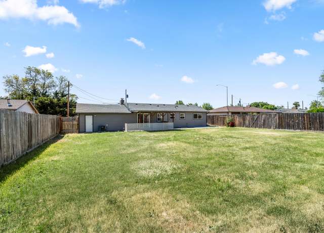 Property at 2424 Crater Lake Ave, Medford, OR 97504, 3 beds, 1 bath