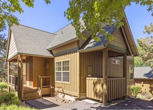 Property at 4652 Harrier Dr, Klamath Falls, OR 97601, 3 beds, 2 baths