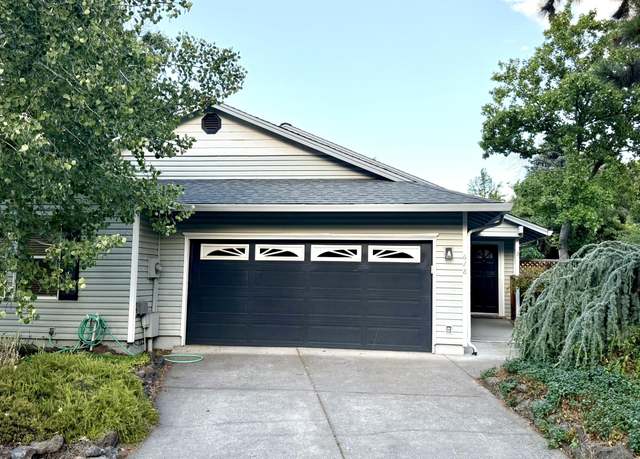 Property at 678 Berry Ln, Ashland, OR 97520, 3 beds, 2 baths