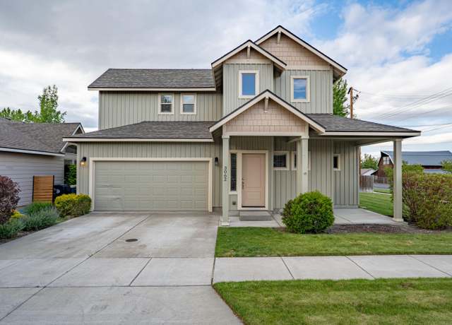 Property at 3062 NE Red Oak Dr, Bend, OR 97701, 3 beds, 2.5 baths