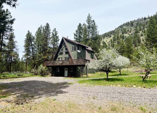 Property at 10211 Old Fort Rd, Klamath Falls, OR 97601, 3 beds, 3 baths
