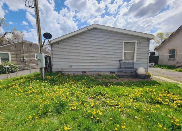 Property at 2530 Orchard Ave, Klamath Falls, OR 97601, 4 beds, 2 baths