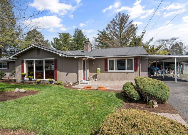 Property at 3312 Green Acres Dr, Central Point, OR 97502, 4 beds, 2 baths