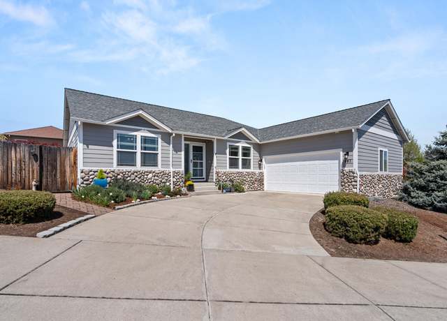 Property at 467 N Deanjou Ave, Eagle Point, OR 97524, 3 beds, 2 baths