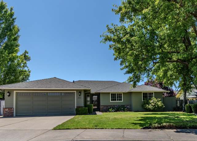 Property at 2562 Ashwood Ct, Medford, OR 97504, 3 beds, 2 baths