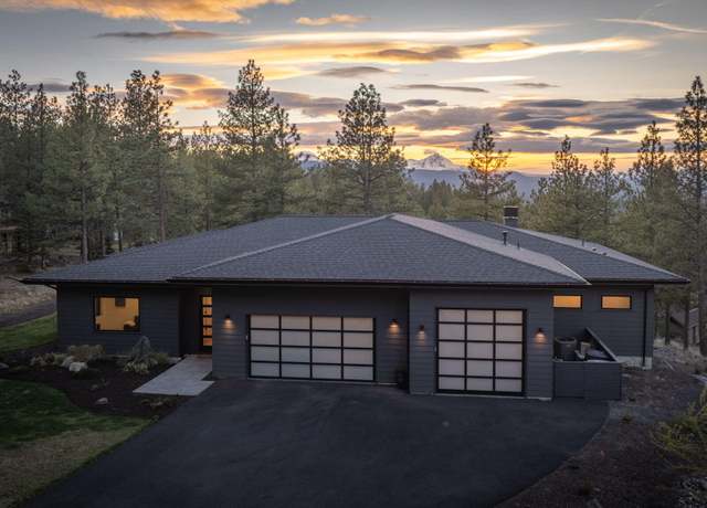 Property at 3039 NW Winslow Dr, Bend, OR 97703, 4 beds, 2.5 baths