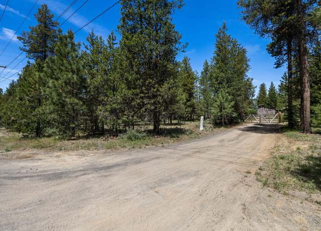 Property at 16078 Amber Ln, La Pine, OR 97739, 2 beds, 2 baths
