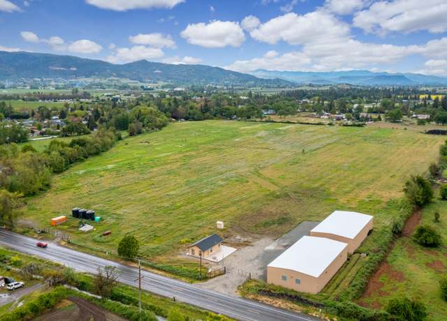 Property at Undisclosed address, Medford, OR 97501