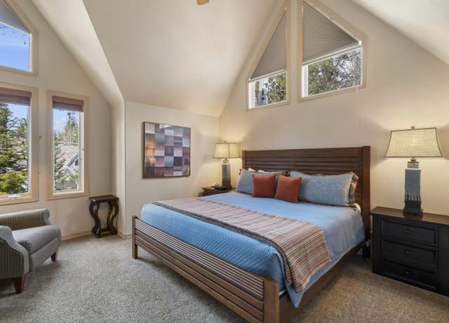 Property at 57074 Peppermill Cir Unit 33C, Sunriver, OR 97707, 2 beds, 2.5 baths