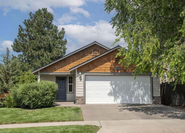 Property at 2870 NE Jackdaw Dr, Bend, OR 97701, 3 beds, 2 baths