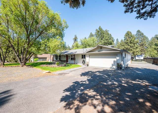 Property at 60812 Goldenrain Dr, Bend, OR 97702, 3 beds, 2 baths