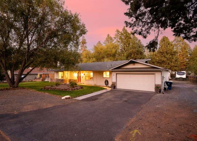 Property at 60812 Goldenrain Dr, Bend, OR 97702, 3 beds, 2 baths
