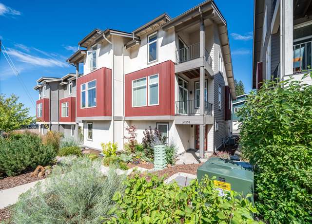 Property at 61574 SW Blakely Rd, Bend, OR 97702, 3 beds, 3 baths