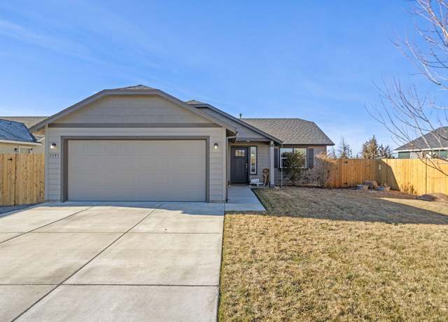 Property at 2393 NE 3rd St, Redmond, OR 97756, 3 beds, 2 baths