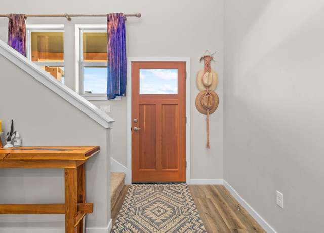 Property at 3606 SW Badger Ave, Redmond, OR 97756, 3 beds, 2.5 baths