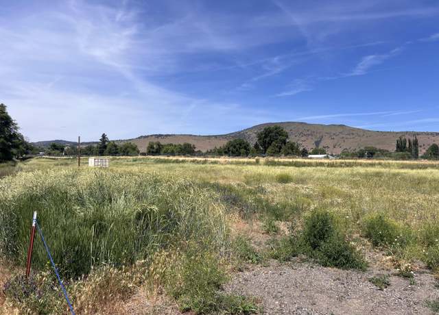 Property at Crest St, Klamath Falls, OR 97603