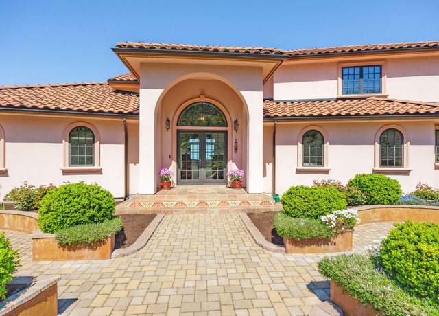 Property at 2816 Quail Run Rd, Talent, OR 97540, 4 beds, 4 baths