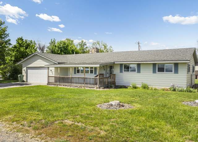 Property at 415 9th St, Metolius, OR 97741, 4 beds, 2.5 baths