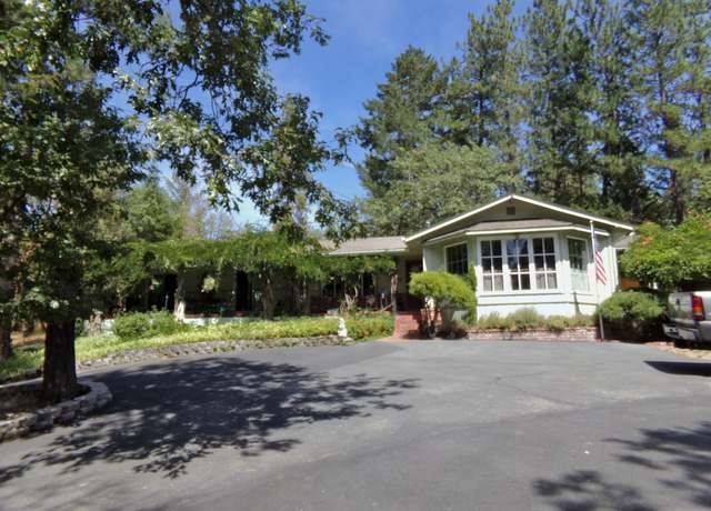 Property at 751 Espey Rd, Grants Pass, OR 97527, 3 beds, 2 baths