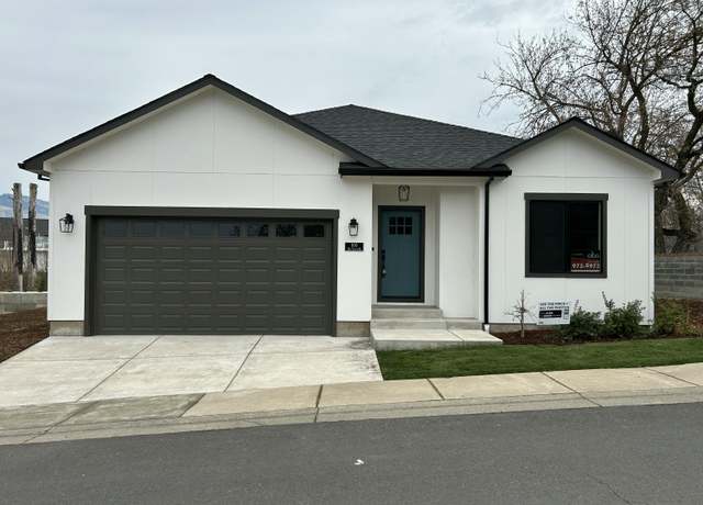 Property at 100 Oak Valley Dr, Talent, OR 97540, 3 beds, 2 baths