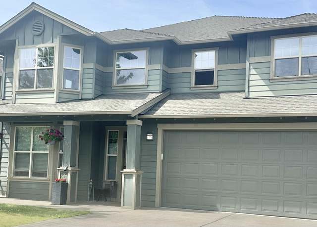 Property at 21190 Ritz Pl SE, Bend, OR 97702, 5 beds, 2.5 baths