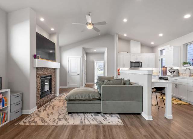 Property at 1387 NE Barney St, Prineville, OR 97754, 2 beds, 2 baths