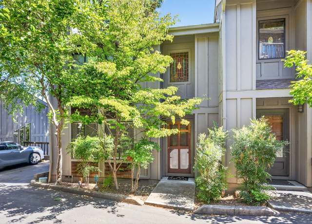 Property at 333 Ravenwood Pl, Ashland, OR 97520, 2 beds, 2 baths