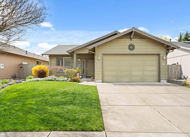 Property at 1352 Kyle St, Medford, OR 97501, 3 beds, 2 baths