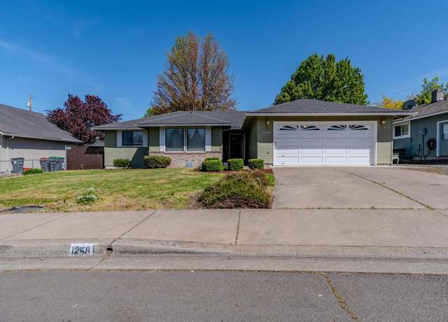 Property at 1258 Paulita Dr, Medford, OR 97504, 3 beds, 2 baths