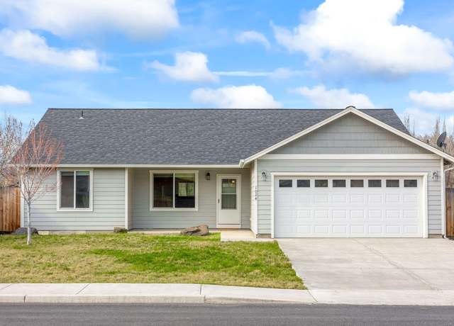 Property at 1024 NE Crista Ct, Prineville, OR 97754, 3 beds, 2 baths