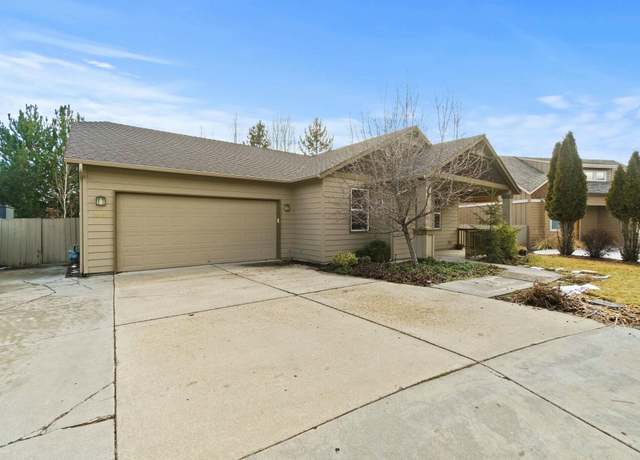 Property at 19555 Greatwood Loop, Bend, OR 97702, 2 beds, 2 baths