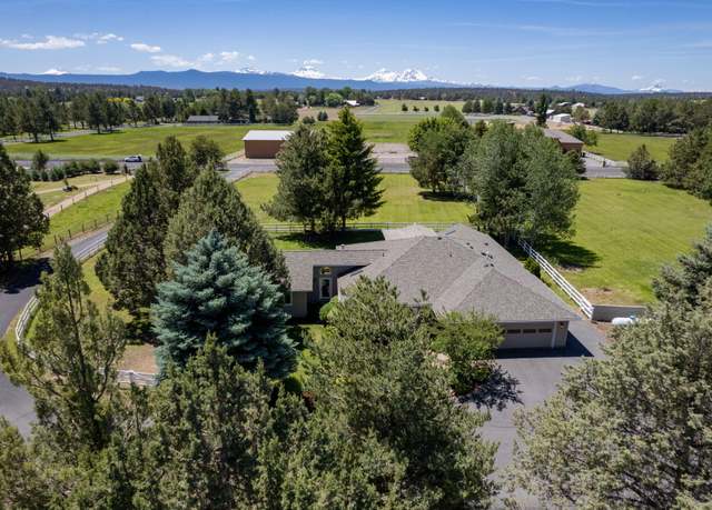 Property at 65130 Highland Rd, Bend, OR 97703, 3 beds, 3 baths