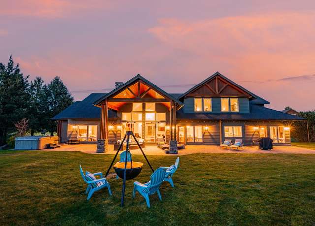 Property at 20960 Royal Oak Cir, Bend, OR 97701, 4 beds, 3.5 baths