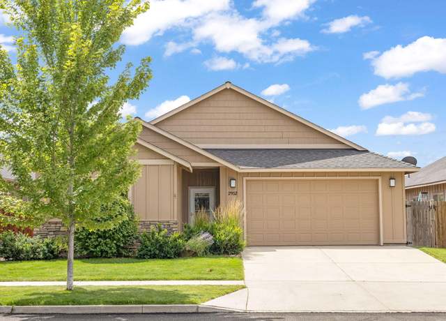 Property at 2952 NW Dogwood Ave, Redmond, OR 97756, 3 beds, 2 baths