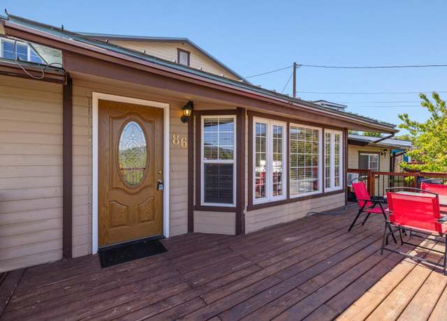 Property at 86 Lincoln St, Klamath Falls, OR 97601, 4 beds, 2.5 baths