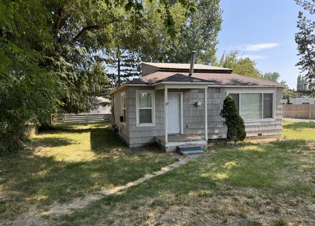 Property at 1827 Summers Ln, Klamath Falls, OR 97603, 5 beds, 2 baths